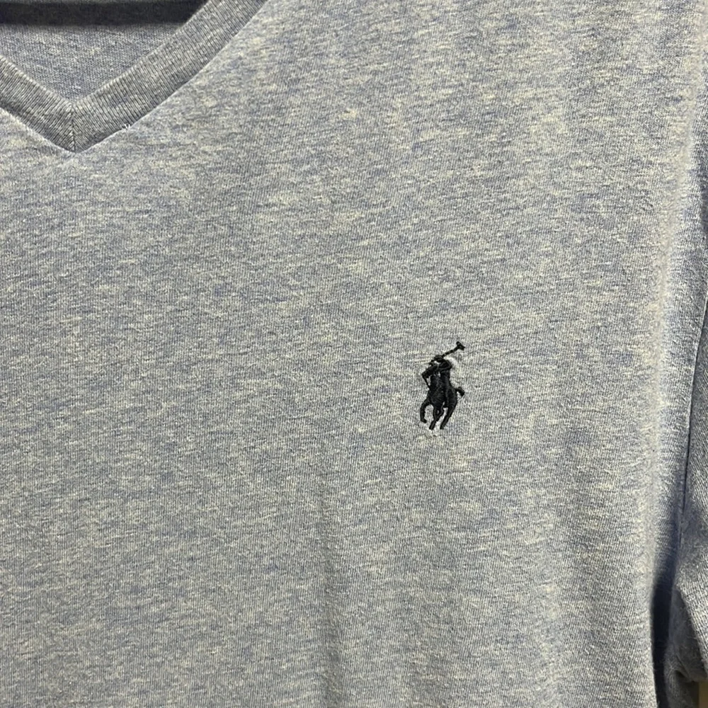 Polo Ralph Lauren men’s vneck blue short sleeve tee shirt size large .
